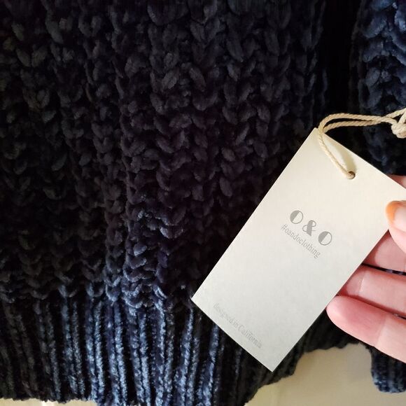 O&O Chunky Knit Long Sleeve Oversized Sweater - Picture 5 of 7